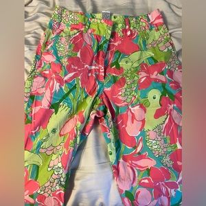 Vintage Lilly Pulitzer Ports of Caw Parrot Capri Cropped Pants, Size 6